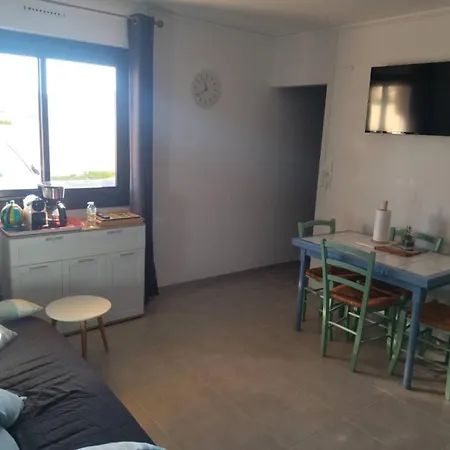 Apartment Rdc Avec Terrasse- 3mn De La Saint-Pierre-la-Mer (Aude)
